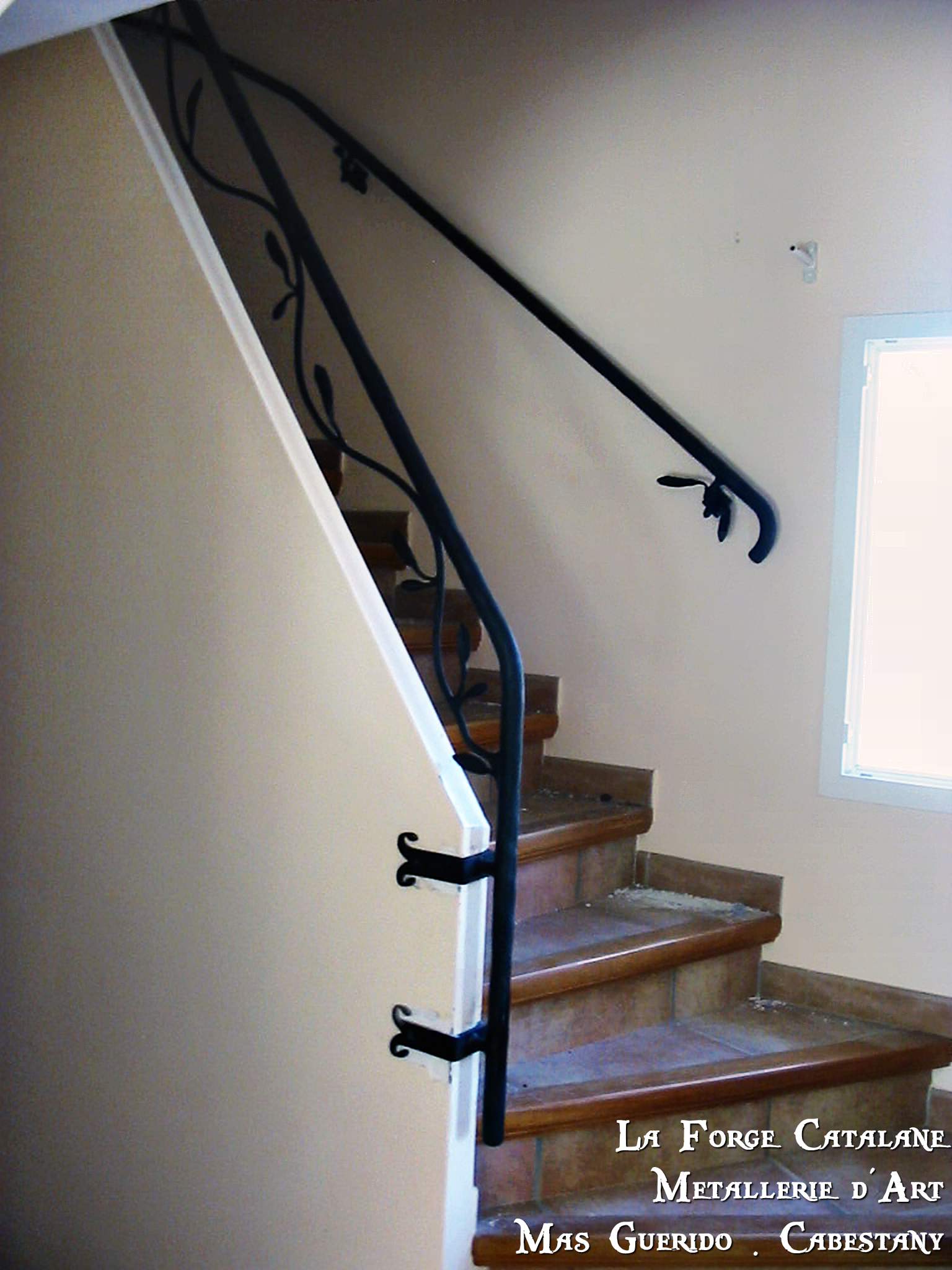 Main courante rameau olivier tube rond fixation ouvrage  forge catalane.jpg